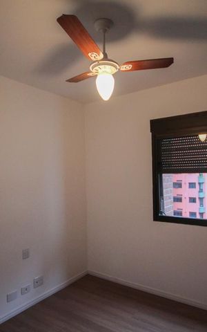 Apartamento à venda com 247m², 4 quartos e 3 vagas Apartamento à venda com 247m², 4 quartos e 3 vagasQuarto