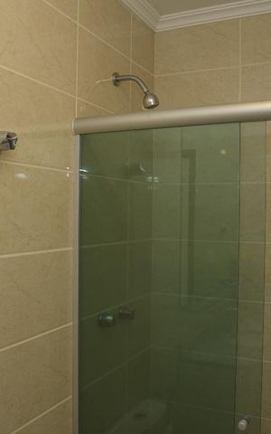 Apartamento à venda com 208m², 4 quartos e 2 vagasBanheiro do Quarto 4