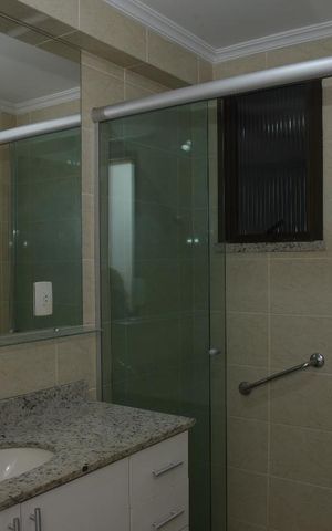 Apartamento à venda com 208m², 4 quartos e 2 vagasBanheiro Social 