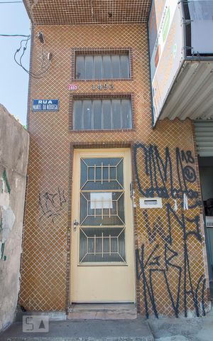 Casa à venda com 120m², 2 quartos e 1 vaga Casa à venda com 120m², 2 quartos e 1 vagaFachada e portaria