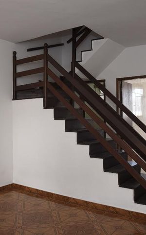 Casa de condomínio para alugar com 160m², 2 quartos e 3 vagasSala