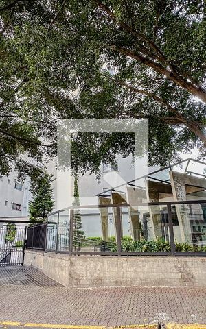 Apartamento à venda com 105m², 4 quartos e 2 vagasFachada