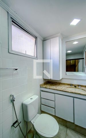 Apartamento à venda com 105m², 4 quartos e 2 vagasBanheiro da Suíte