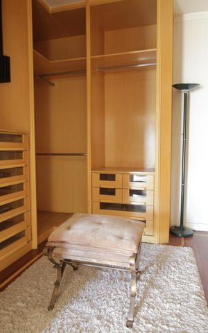 Apartamento à venda com 368m², 3 quartos e 4 vagasCloset