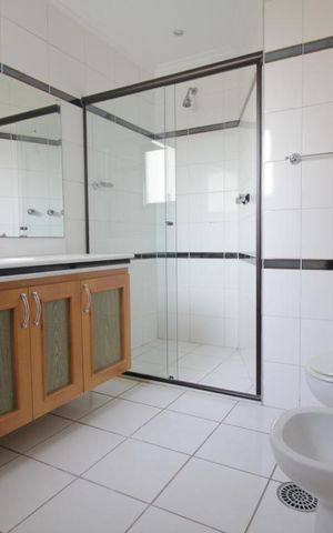 Apartamento à venda com 368m², 3 quartos e 4 vagasBanheiro da suíte 2