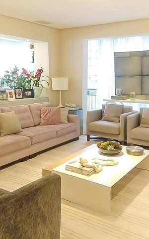 Apartamento à venda com 180m², 4 quartos e 3 vagas Apartamento à venda com 180m², 4 quartos e 3 vagasSala