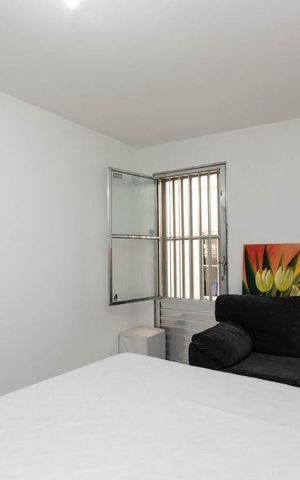 Casa à venda com 180m², 3 quartos e 4 vagas Casa à venda com 180m², 3 quartos e 4 vagasQuarto 2