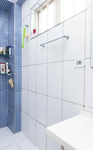 Casa à venda com 180m², 3 quartos e 4 vagas Casa à venda com 180m², 3 quartos e 4 vagasBanheiro suíte