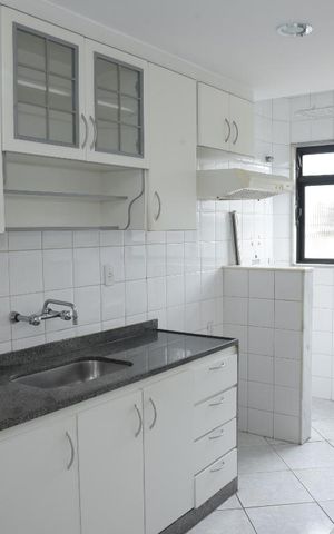 Apartamento à venda com 82m², 2 quartos e 1 vagaCozinha