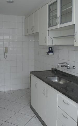 Apartamento à venda com 82m², 2 quartos e 1 vagaCozinha