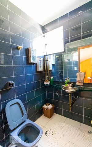 Casa à venda com 340m², 3 quartos e sem vagaLavabo