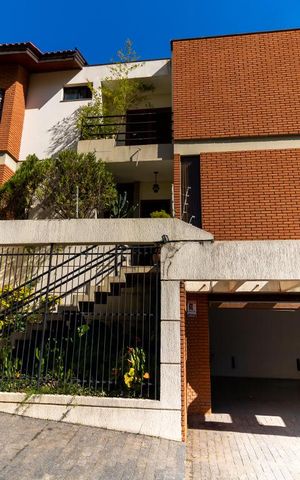 Casa à venda com 340m², 3 quartos e sem vagaFachada