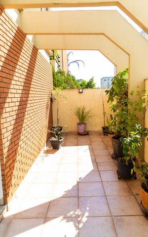 Casa à venda com 340m², 3 quartos e sem vagaQuintal