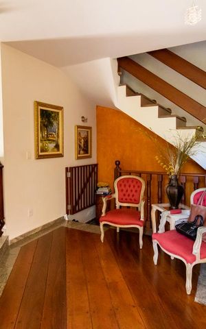 Casa à venda com 340m², 3 quartos e sem vagaEntrada
