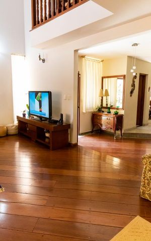 Casa à venda com 340m², 3 quartos e sem vagaSala