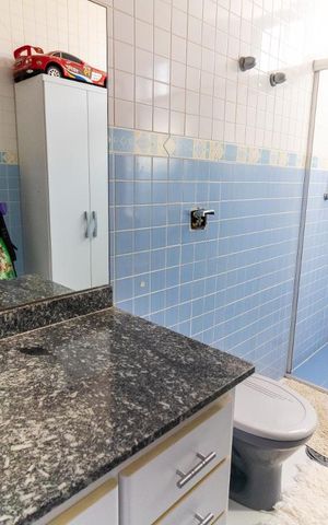 Casa à venda com 340m², 3 quartos e sem vagaBanheiro da Suíte 1