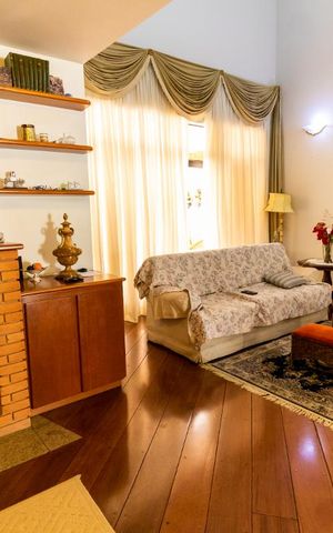 Casa à venda com 340m², 3 quartos e sem vagaSala