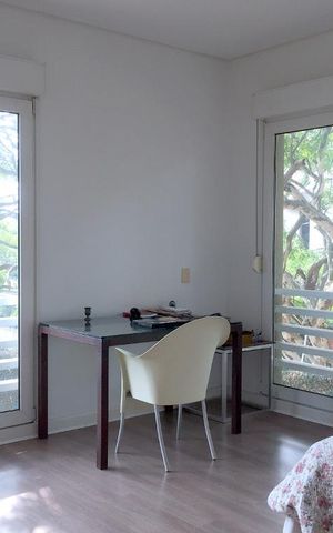 Casa à venda com 600m², 4 quartos e 6 vagas Casa à venda com 600m², 4 quartos e 6 vagasSuite 2