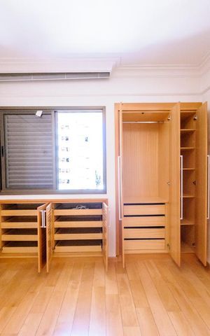 Apartamento à venda com 146m², 3 quartos e 2 vagas Apartamento à venda com 146m², 3 quartos e 2 vagasQuarto 3 - Suite
