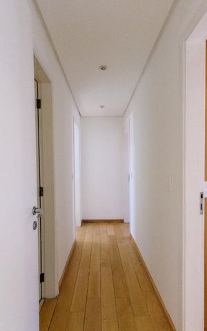 Apartamento à venda com 146m², 3 quartos e 2 vagas Apartamento à venda com 146m², 3 quartos e 2 vagasCorredor