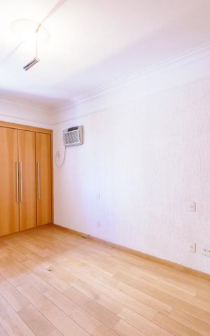 Apartamento à venda com 146m², 3 quartos e 2 vagas Apartamento à venda com 146m², 3 quartos e 2 vagasQuarto 3 - Suite