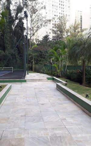Apartamento à venda com 269m², 4 quartos e 4 vagas Apartamento à venda com 269m², 4 quartos e 4 vagasÁrea comum