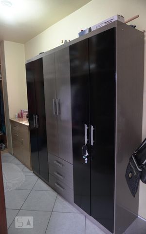 Casa à venda com 305m², 4 quartos e sem vagaDormitório 2