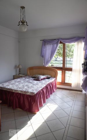 Casa à venda com 305m², 4 quartos e sem vagaDormitório