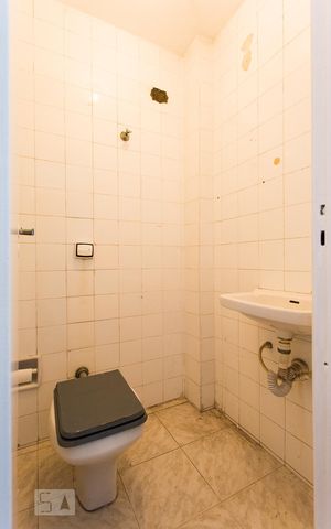 Apartamento à venda com 80m², 2 quartos e 1 vagaBanheiro de Serviço