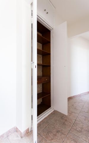 Apartamento à venda com 80m², 2 quartos e 1 vagaCorredor