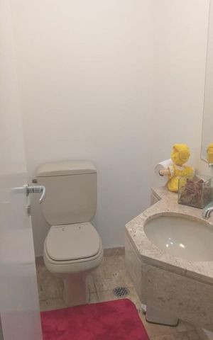 Apartamento à venda com 128m², 3 quartos e 3 vagas Apartamento à venda com 128m², 3 quartos e 3 vagasLavabo