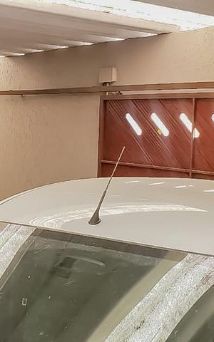 Casa à venda com 253m², 3 quartos e 6 vagas Casa à venda com 253m², 3 quartos e 6 vagasGaragem