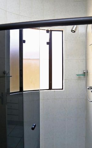 Casa para alugar com 380m², 4 quartos e 5 vagasBanheiro da Suite 3