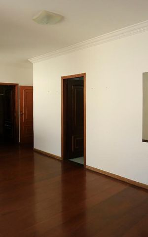 Casa para alugar com 380m², 4 quartos e 5 vagasSuite 4