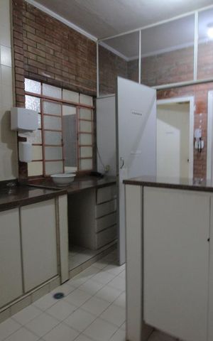 Casa à venda com 452m², 4 quartos e 2 vagasCozinha