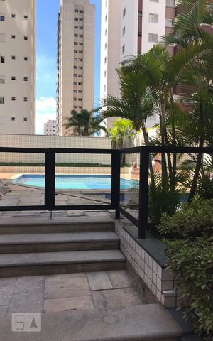 Apartamento para alugar com 76m², 3 quartos e 2 vagas Apartamento para alugar com 76m², 3 quartos e 2 vagasÁrea comum - Piscina