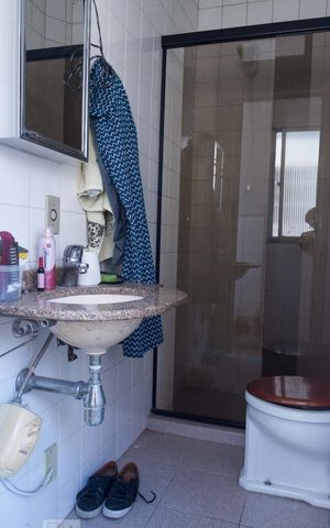 Apartamento para alugar com 238m², 4 quartos e 3 vagasBanheiro serviço