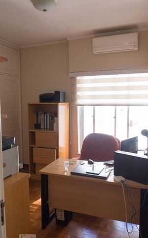 Apartamento para alugar com 238m², 4 quartos e 3 vagasEscritório