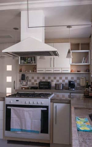 Apartamento para alugar com 238m², 4 quartos e 3 vagasCozinha