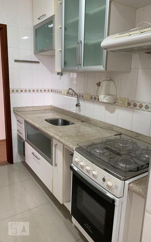 Apartamento para alugar com 92m², 3 quartos e 2 vagas Apartamento para alugar com 92m², 3 quartos e 2 vagasCozinha