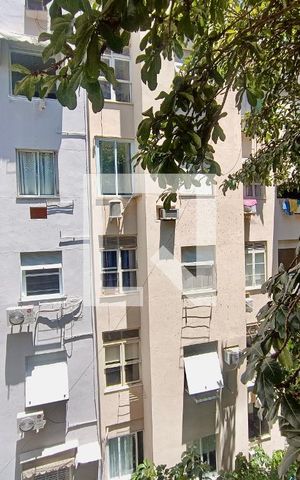 Casa à venda com 571m², 8 quartos e 3 vagasSala vista
