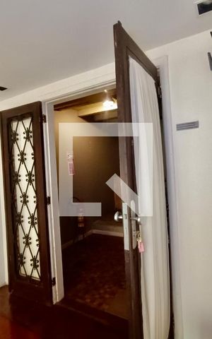 Casa à venda com 571m², 8 quartos e 3 vagasSuíte duplex 7