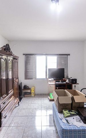 Casa à venda com 105m², 2 quartos e 2 vagas Casa à venda com 105m², 2 quartos e 2 vagasQuarto 2