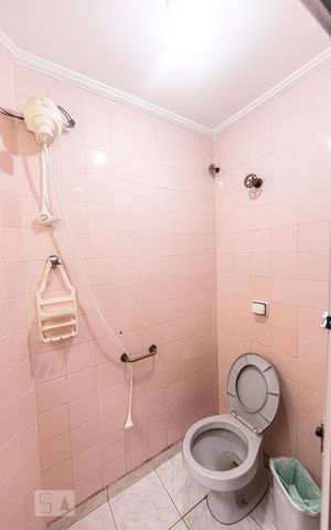 Casa à venda com 105m², 2 quartos e 2 vagas Casa à venda com 105m², 2 quartos e 2 vagasBanheiro Social (cozinha)