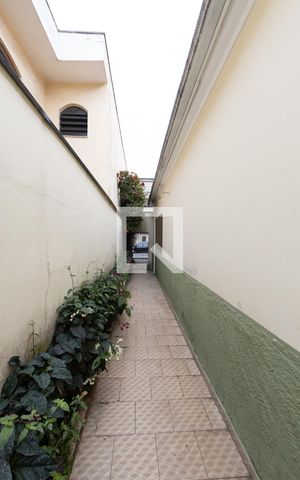 Casa para alugar com 30m², 1 quarto e 1 vaga Casa para alugar com 30m², 1 quarto e 1 vagaÁrea Externa