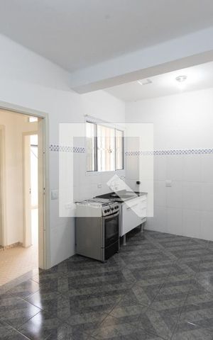 Casa para alugar com 30m², 1 quarto e 1 vaga Casa para alugar com 30m², 1 quarto e 1 vagaSala e Cozinha