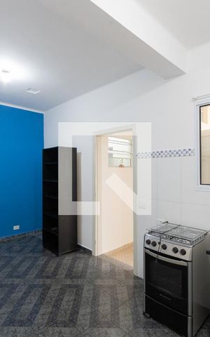 Casa para alugar com 30m², 1 quarto e 1 vaga Casa para alugar com 30m², 1 quarto e 1 vagaSala e Cozinha
