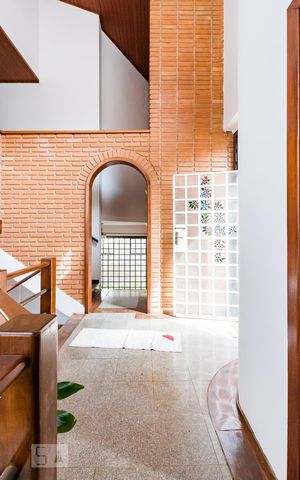 Casa à venda com 430m², 4 quartos e 4 vagas Casa à venda com 430m², 4 quartos e 4 vagasHall de Entrada