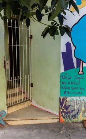 Casa para alugar com 82m², 2 quartos e sem vagaFachada