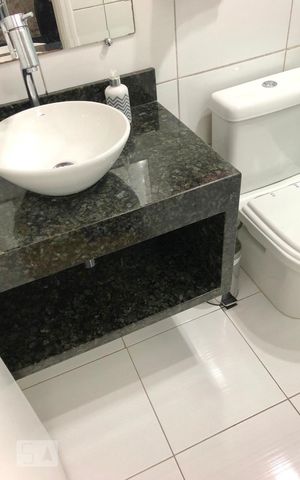 Apartamento à venda com 65m², 3 quartos e 1 vaga Apartamento à venda com 65m², 3 quartos e 1 vagaBanheiro da Suíte